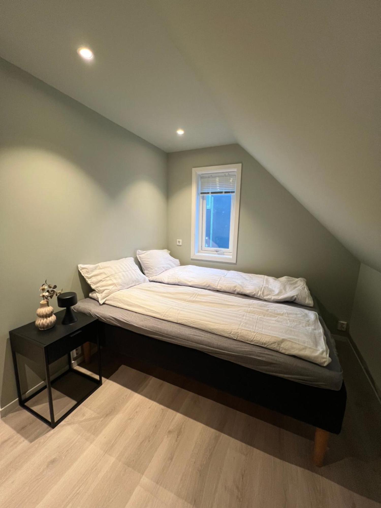 Central Apartment In Svolvaer Bagian luar foto
